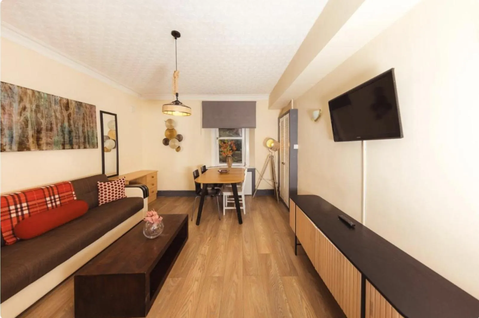 Warm & Welcoming Apartment, City Center - Meadows 4 Edinburgh