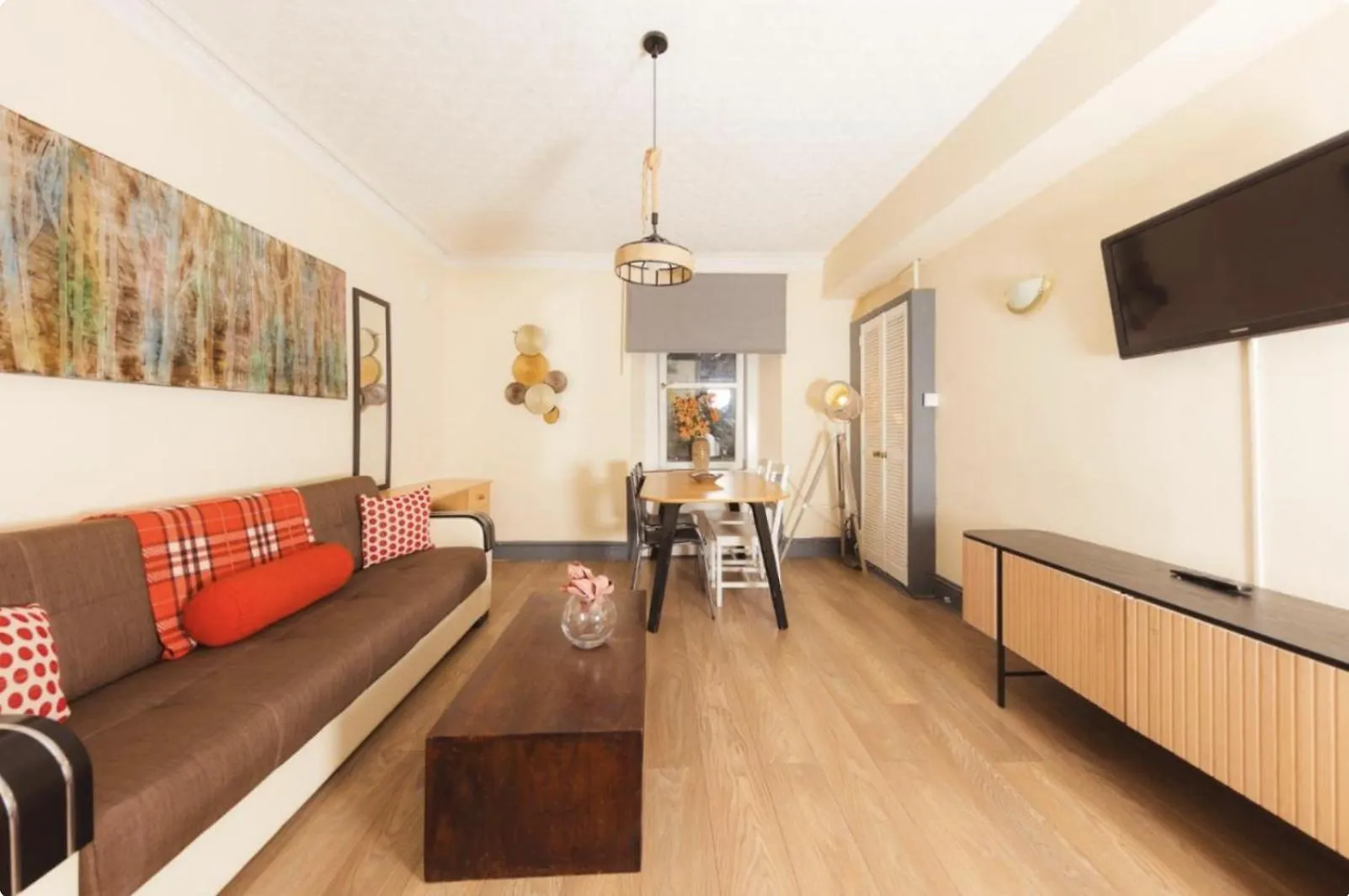 Warm & Welcoming Apartment, City Center - Meadows 4 Edinburgh Apartment