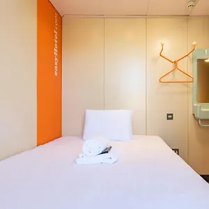 2* Ξενοδοχείο Easyhotel